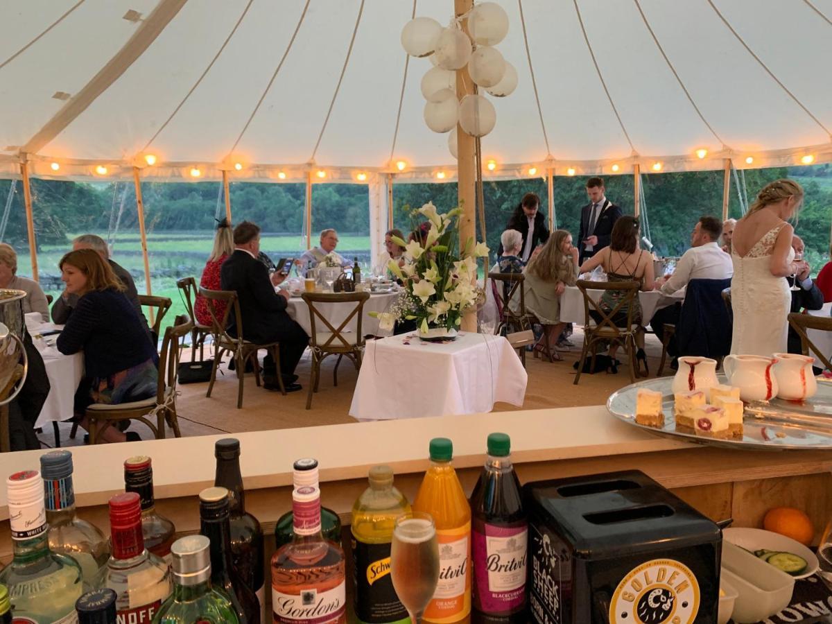Wellington Inn Χαρογκέιτ Εξωτερικό φωτογραφία